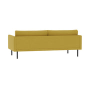 Malmö-sohva okran värisellä Modena 41-kankaalla verhoiltuna. Kauttaaltaan tyylikkäästi verhoillussa 3-istuttavassa sohvassa on mustat 21 cm korkeat metallijalat.