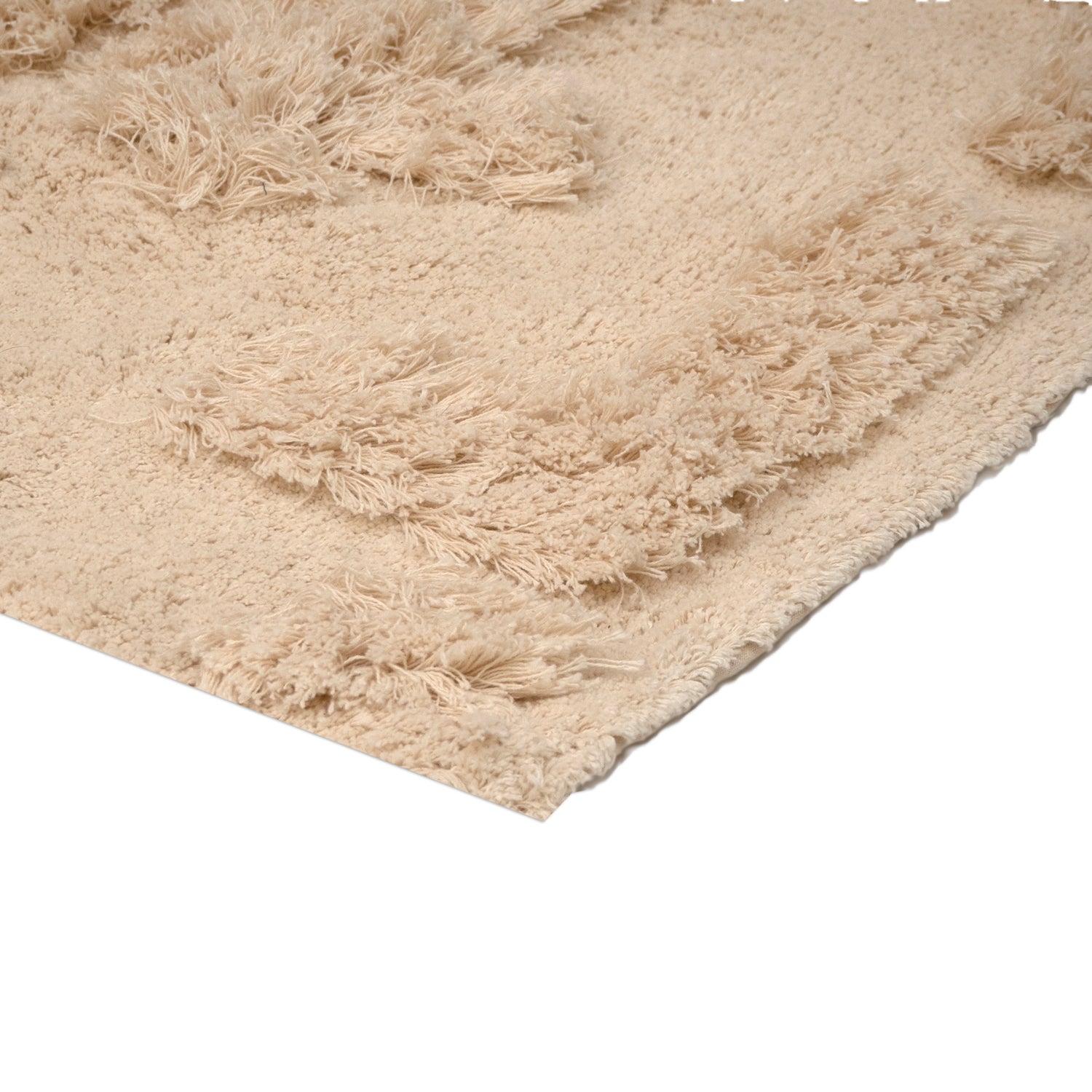 Rennossa bohotyylisessä luonnonvalkoisessa Miio-puuvillanukkamatossa on eläväpintainen nukkapinta.