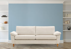 Monika 3-istuttava sohva luonnonvalkoisella Yedi 232 -kangasverhoilulla.