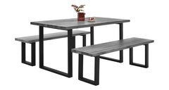 Venla-lankkupöytä 150 x 90 cm ja kaksi 150 cm Venla-penkkiä harmaalla kansivärillä ja suorilla mustilla metallijaloilla.