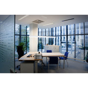 Office LED -kattovalaisin on täydellinen valinta esimerkiksi kokouspöydän tai työpisteen yläpuolelle.
