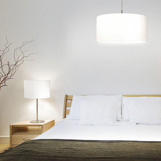 Trendikäs ja hillitty Philadelphia-kattovalaisin sopii skandinaaviseen sisustukseen.