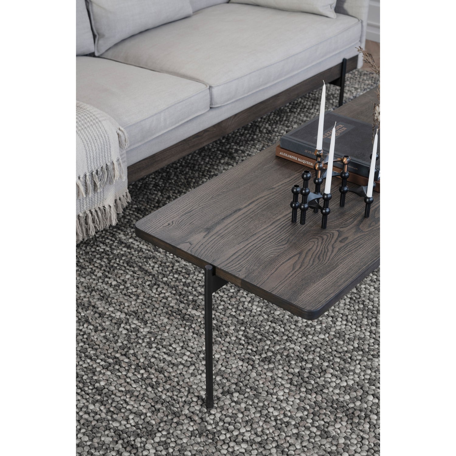 Shelton-sohvapöytä ruskea.