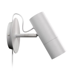 Spot-seinävalaisin mattavalkoisena.