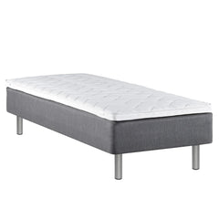 Aalto Bonnell -runkopatjapakettiin sisältyvät profiloitu sijauspatja ja metallijalat.