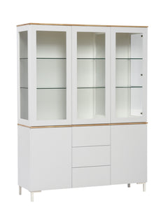 Helsinki-vitriinin pääväri on valkoinen, ylä- ja alaosien kansilevyt ovat luonnonväristä koivua. Vitriinissä on valkoiset metallijalat.