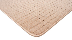 Otava on hyvin kulutusta kestävä, helppohoitoinen ja vesipestävä bukleematto liukumattomalla pohjalla. Kuvassa beige väri.