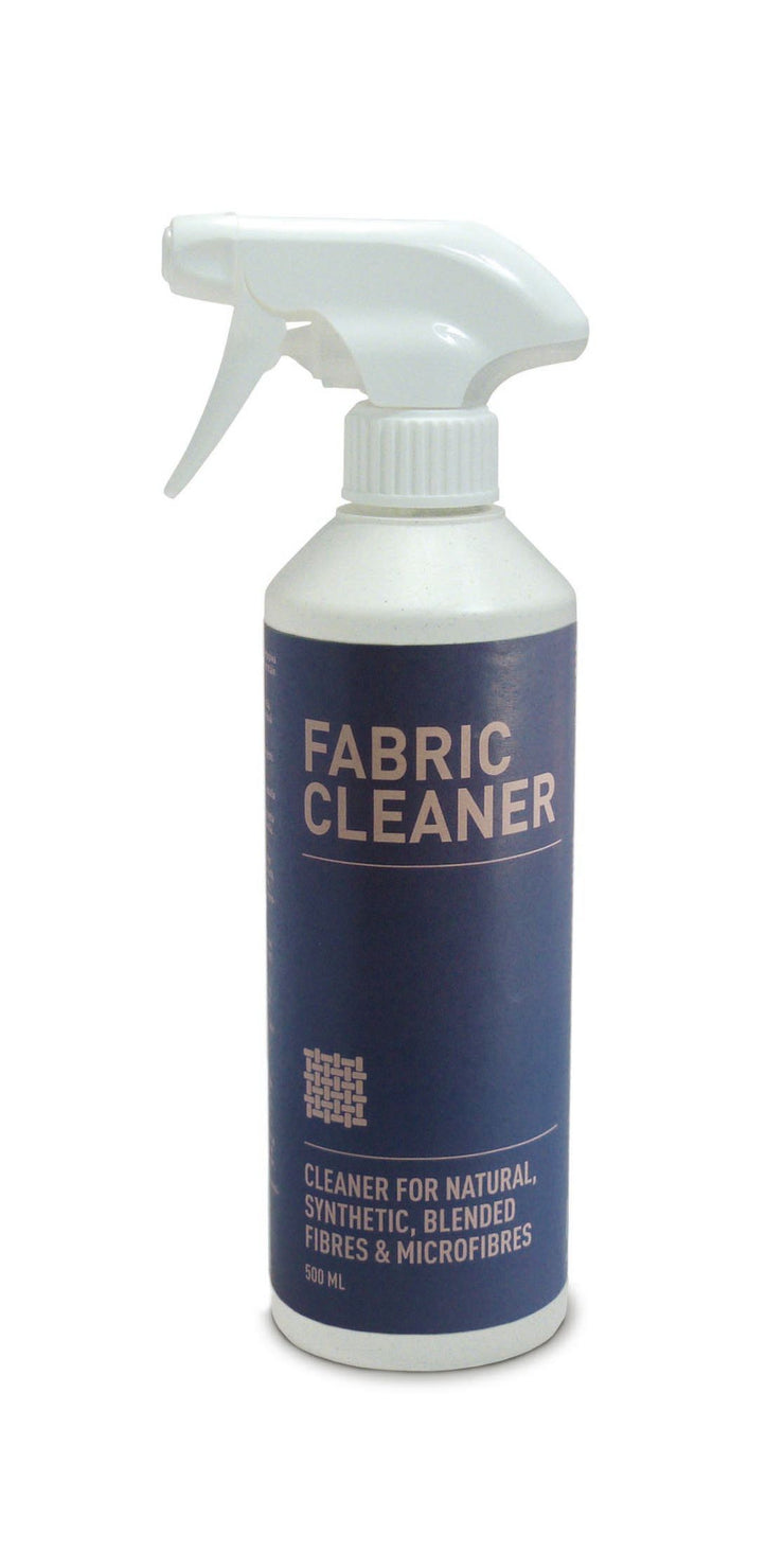 Unitersin Fabric Cleaner -puhdistusaine soveltuu lähes kaikien kuitujen käsittelyyn, mutta ei täysvillalle eikä silkille.
