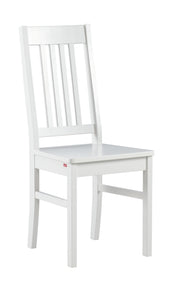 Perinteinen Puro-tuoli kokonaan valkoisena.