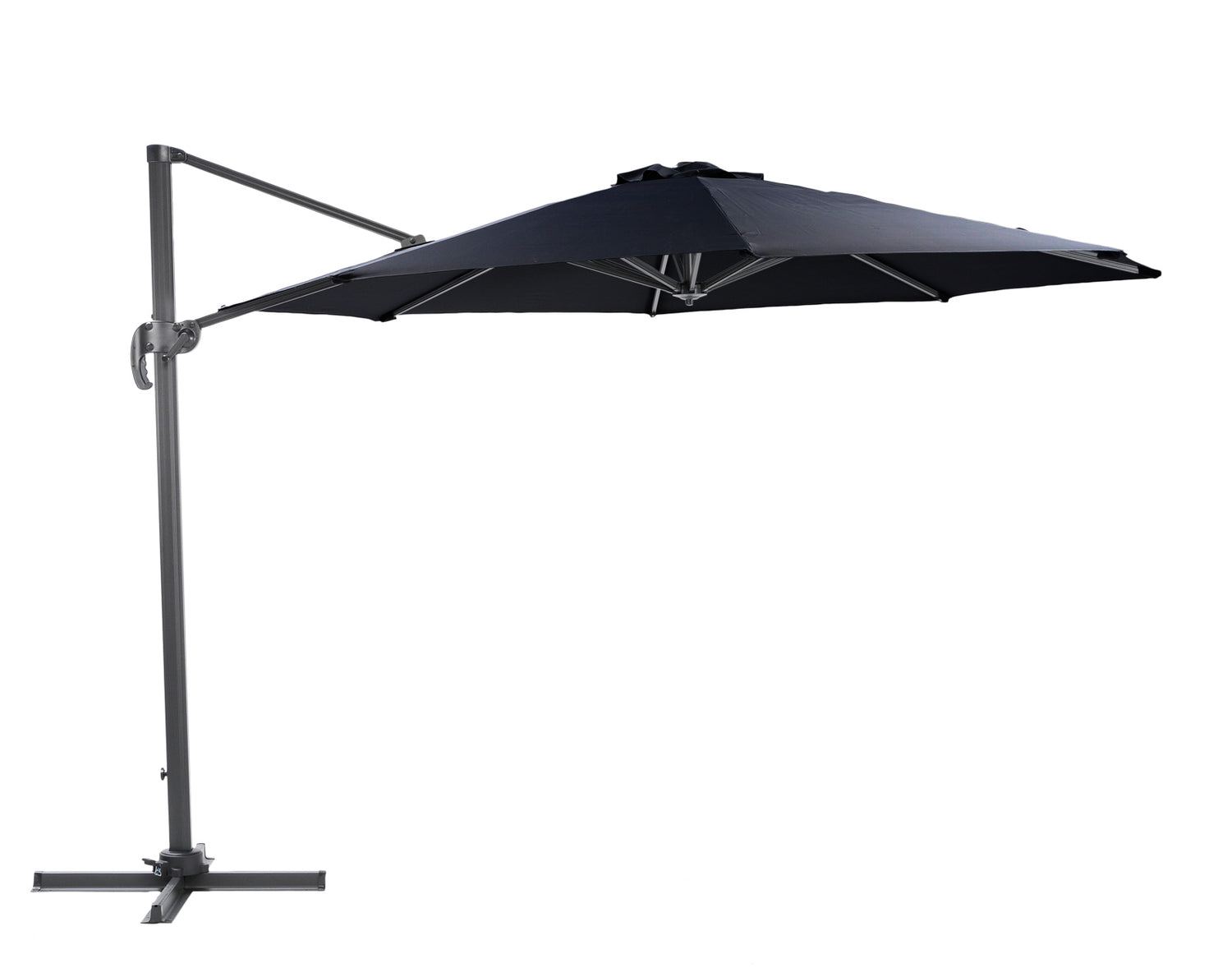 Suuri 330 cm sivuvarjo mustana. Varjossa on veivi, kallistusmekanismi ja se kääntyy 360 astetta.