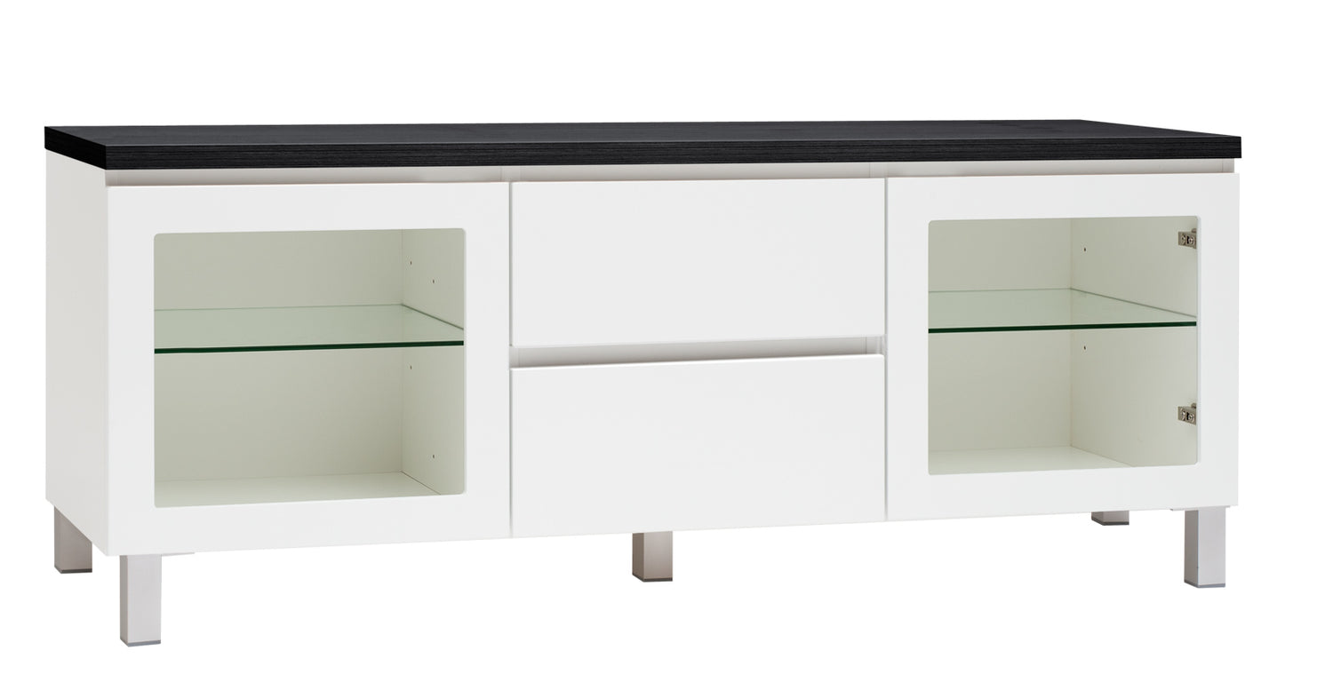 Kuvassa on 137 cm leveä valkoinen Viiva-sarjan tv-taso mustalla kannella ja hopeanvärisillä alumiinijaloilla.