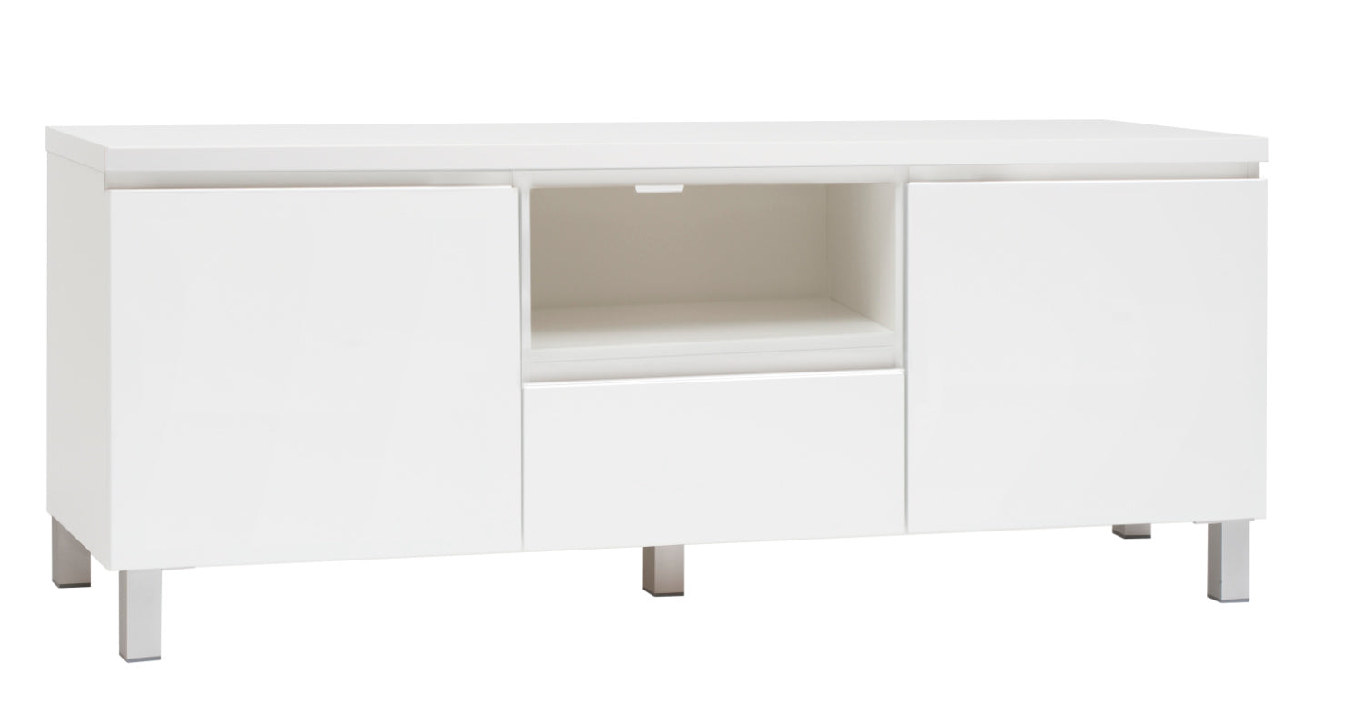 Kuvassa on 137 cm leveä kokovalkoinen Viiva-sarjan tv-taso hopeanvärisillä alumiinijaloilla.